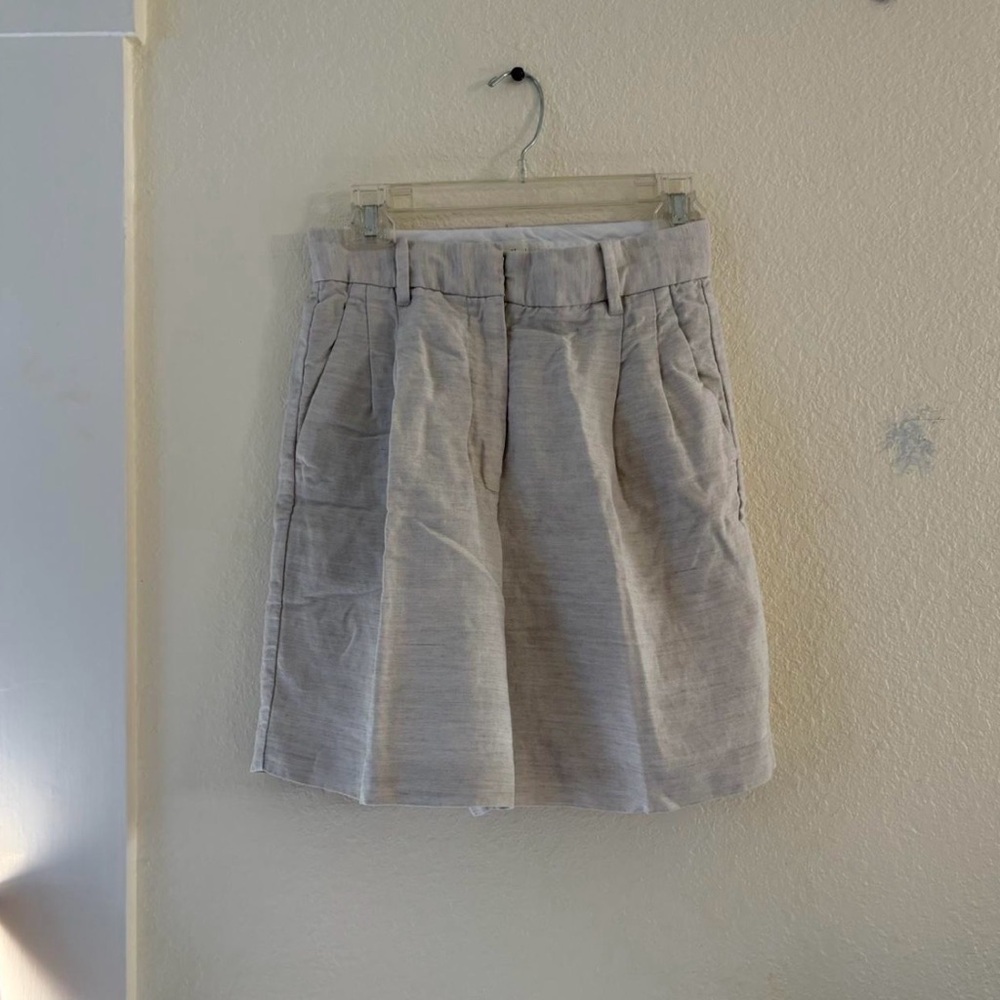 Aritzia Wilfred Cream Linen Shorts
